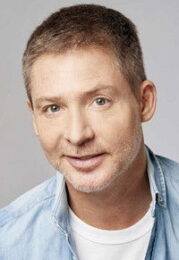 Adrián Suar