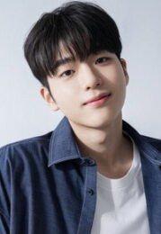 차강윤