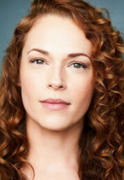 Amanda Righetti