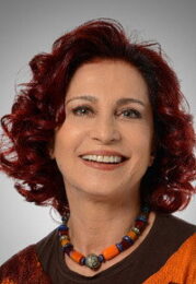 Betül Arım