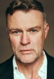 Julian Lewis Jones