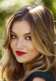 Lili Simmons